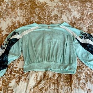 Free People too size medium